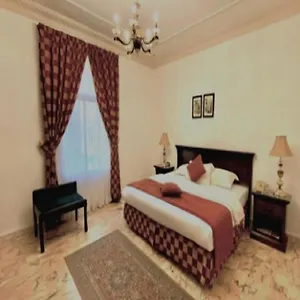 احجز هنا