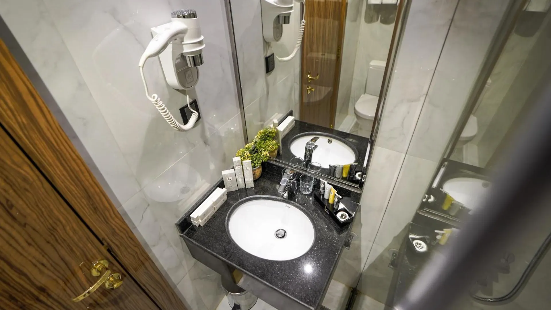 Lamar Ajyad First Hotel Tower B Mecca