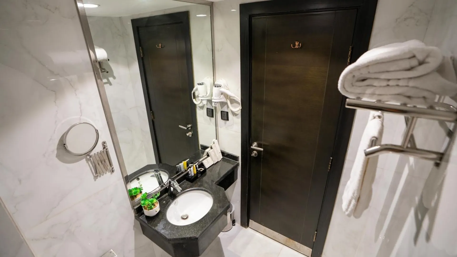 Lamar Ajyad First Hotel Tower B Mekka